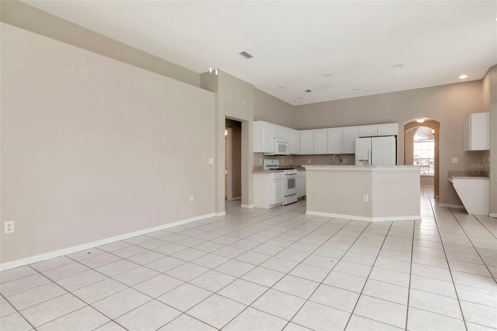 Image 30 of 50 For 6813 Regents Village Way
