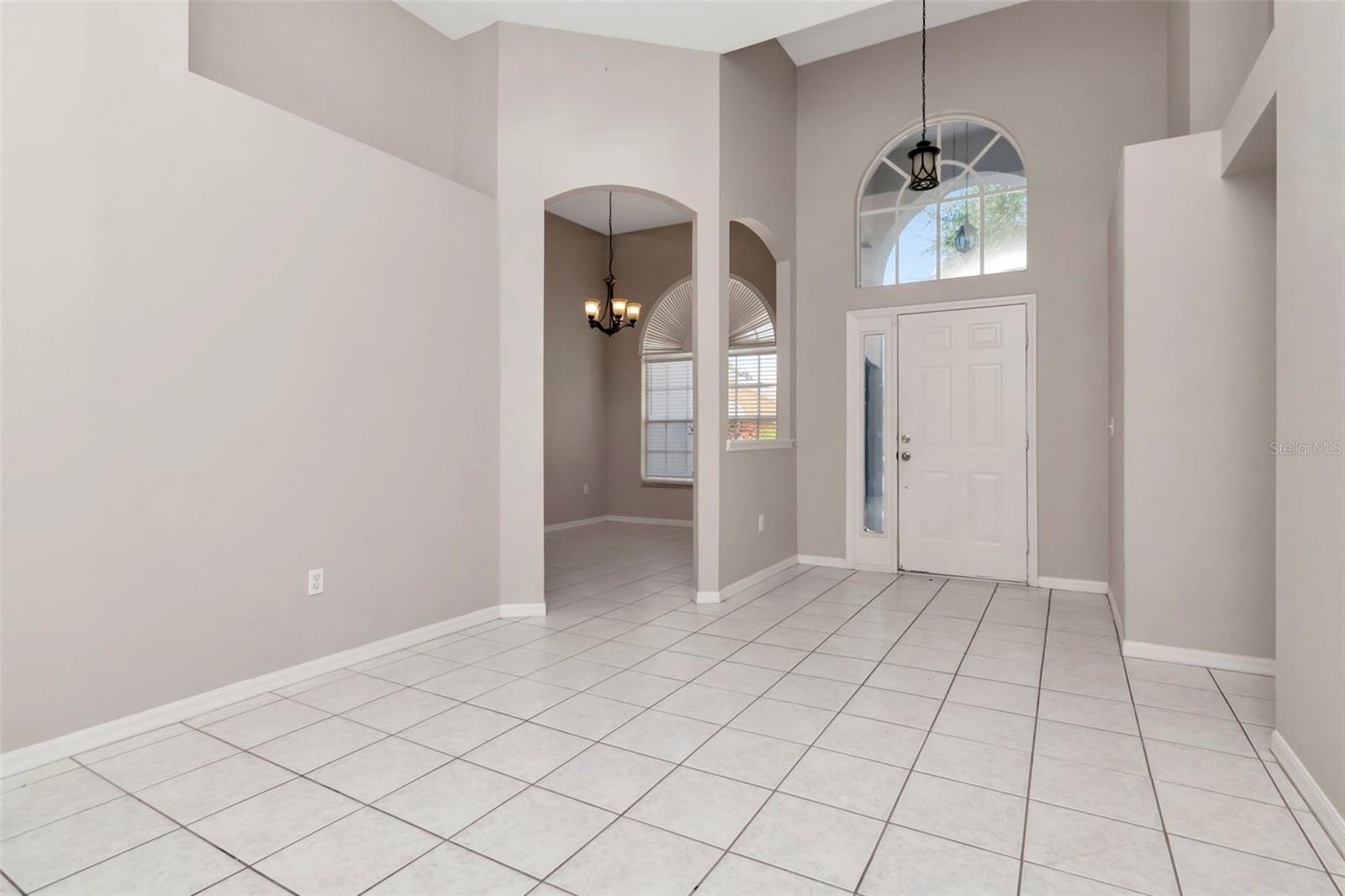 Image 7 of 50 For 6813 Regents Village Way
