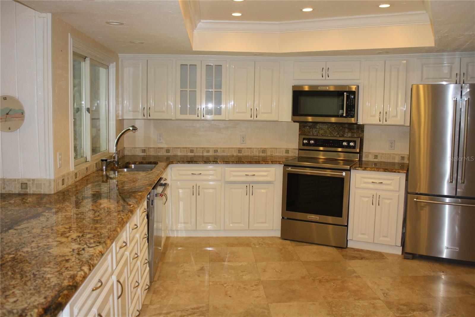 Image 11 of 51 For 12925 110th Avenue