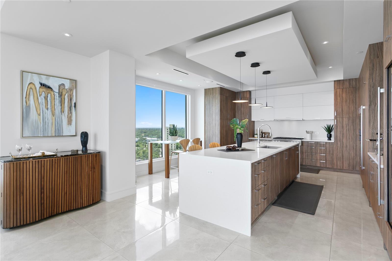 Image 23 of 93 For 2619 Bayshore Boulevard 1400