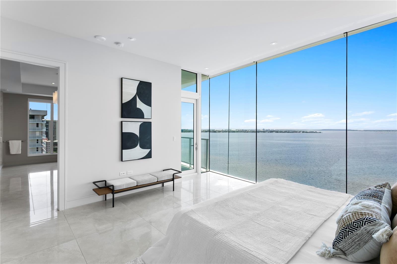 Image 30 of 93 For 2619 Bayshore Boulevard 1400