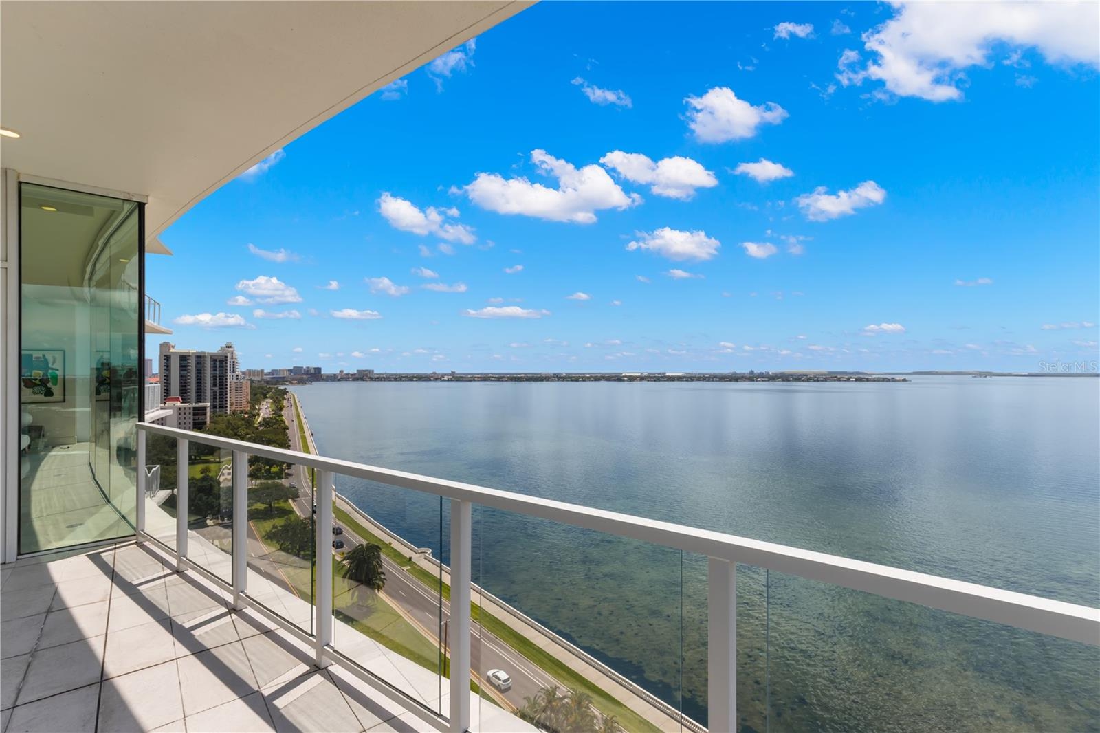 Image 4 of 93 For 2619 Bayshore Boulevard 1400