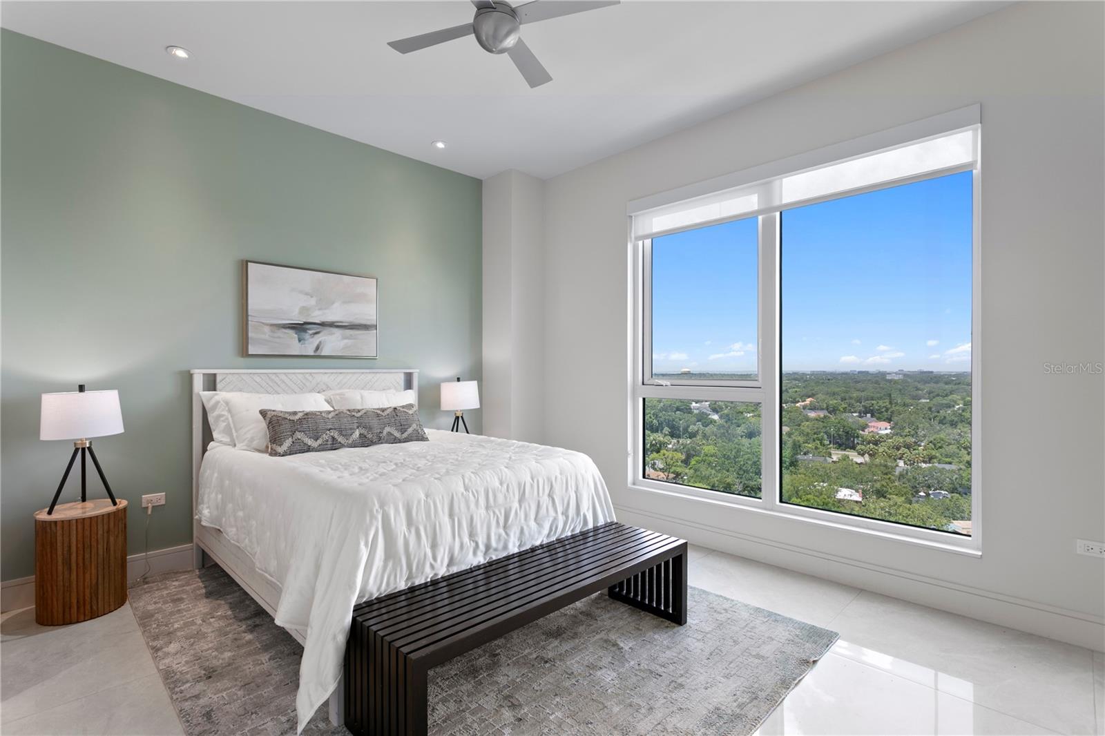 Image 40 of 93 For 2619 Bayshore Boulevard 1400