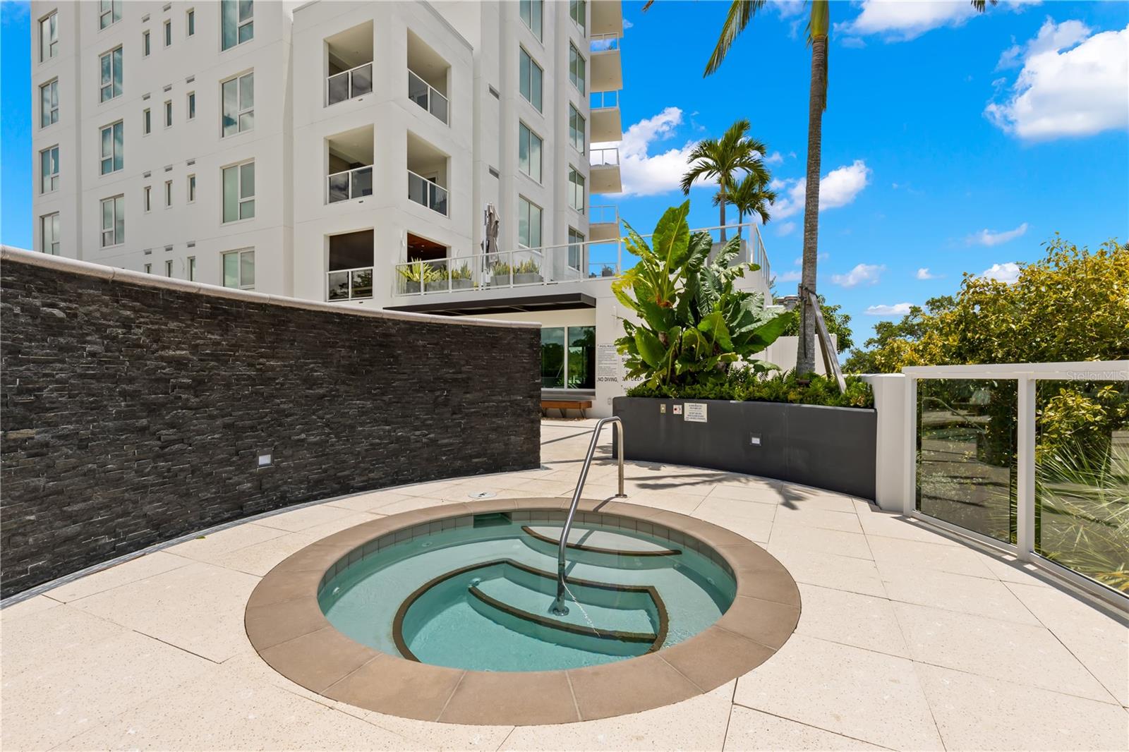 Image 51 of 93 For 2619 Bayshore Boulevard 1400