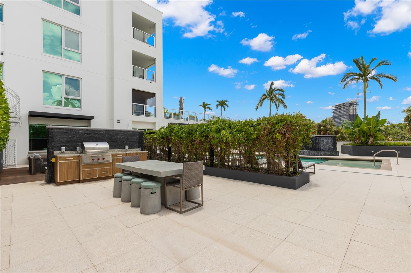 Image 52 of 93 For 2619 Bayshore Boulevard 1400