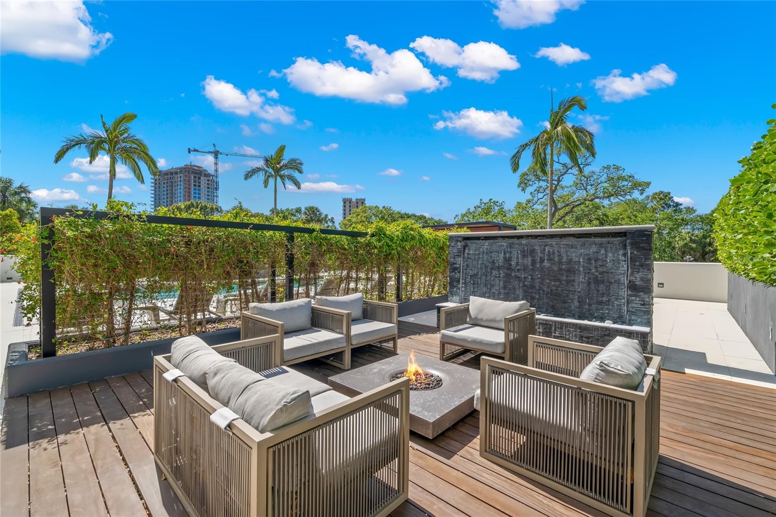 Image 53 of 93 For 2619 Bayshore Boulevard 1400