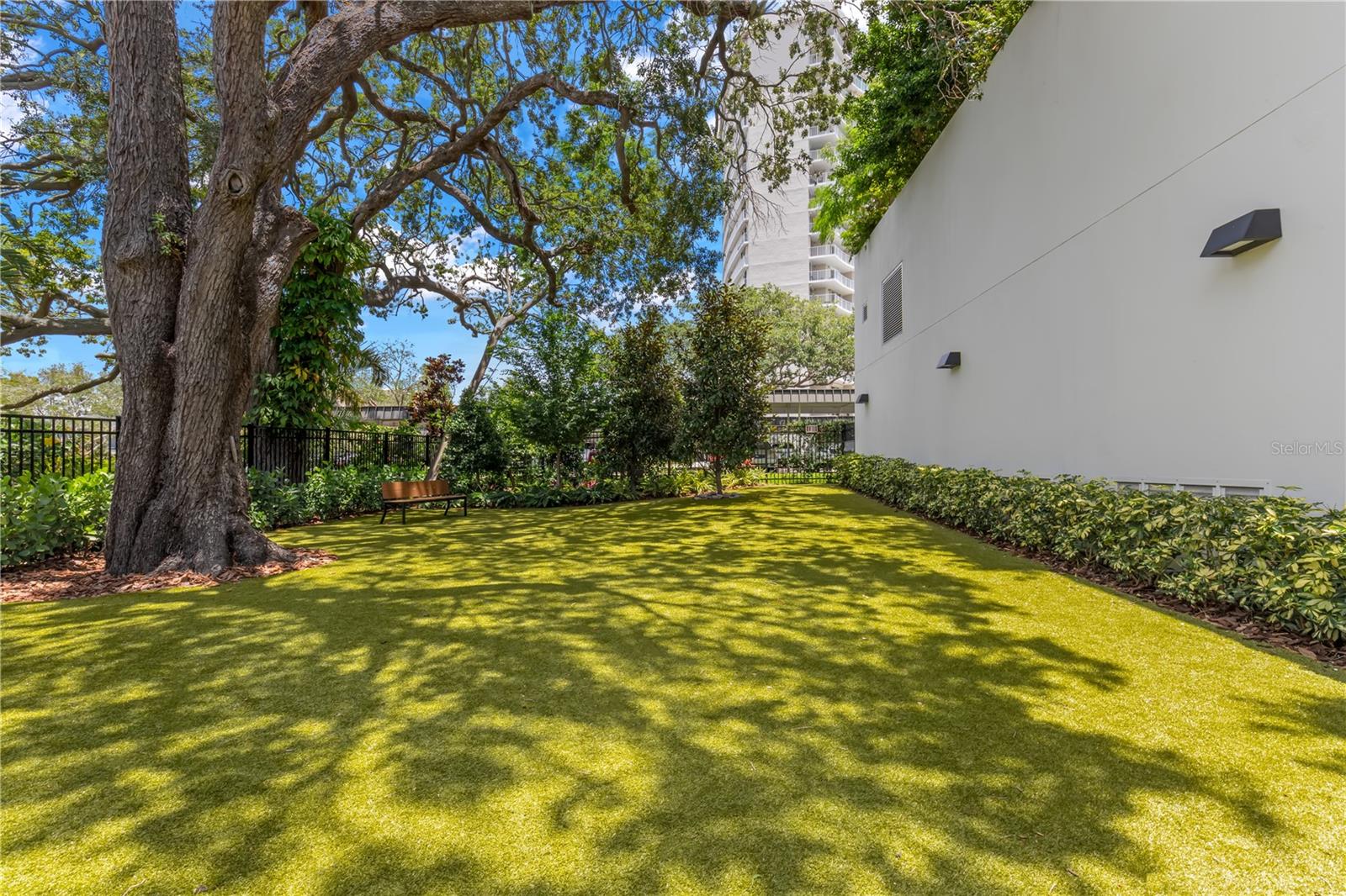 Image 56 of 93 For 2619 Bayshore Boulevard 1400