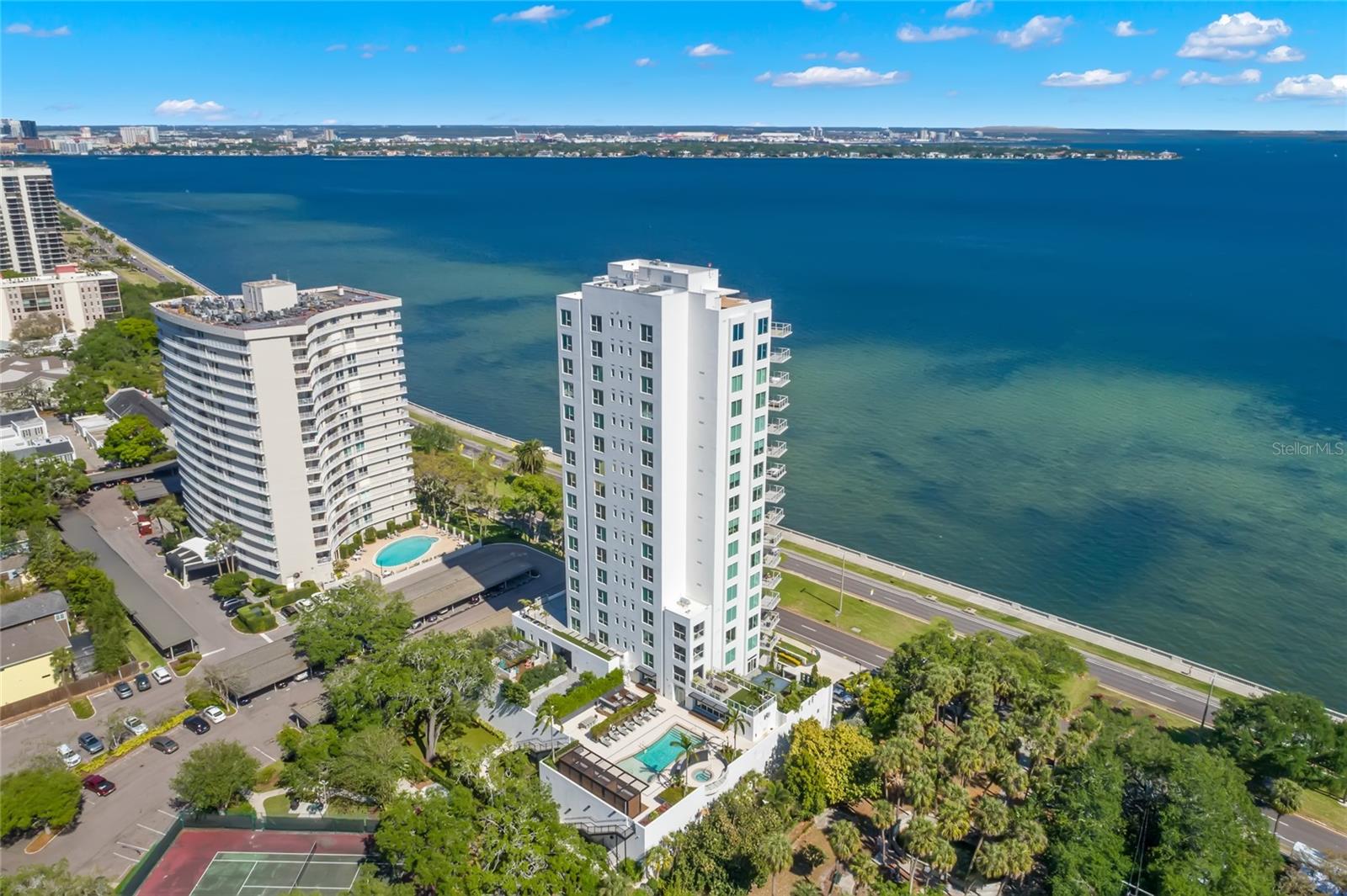 Image 68 of 93 For 2619 Bayshore Boulevard 1400