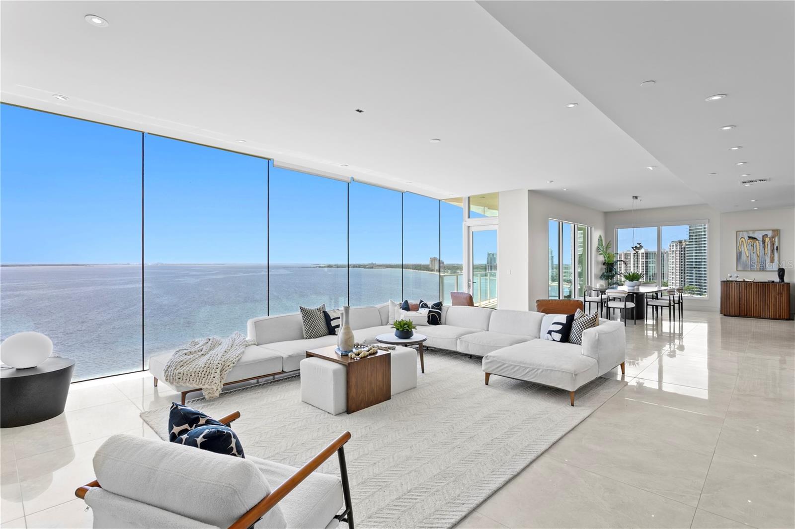 Image 7 of 93 For 2619 Bayshore Boulevard 1400