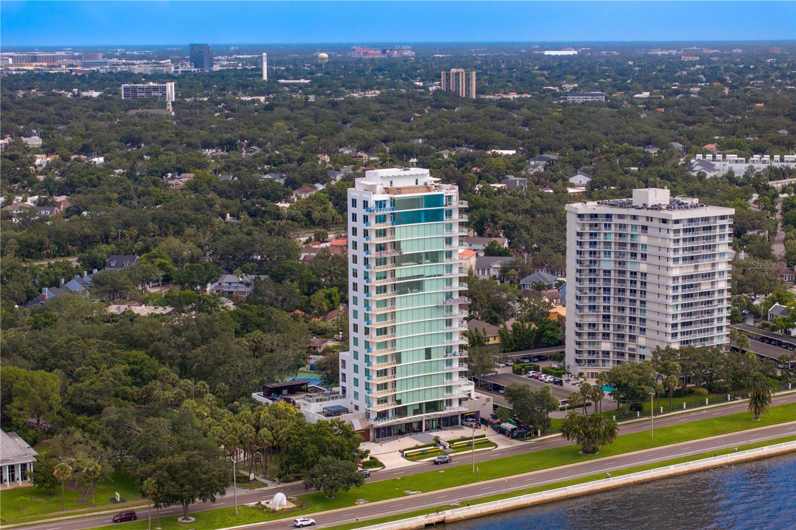 Image 78 of 93 For 2619 Bayshore Boulevard 1400