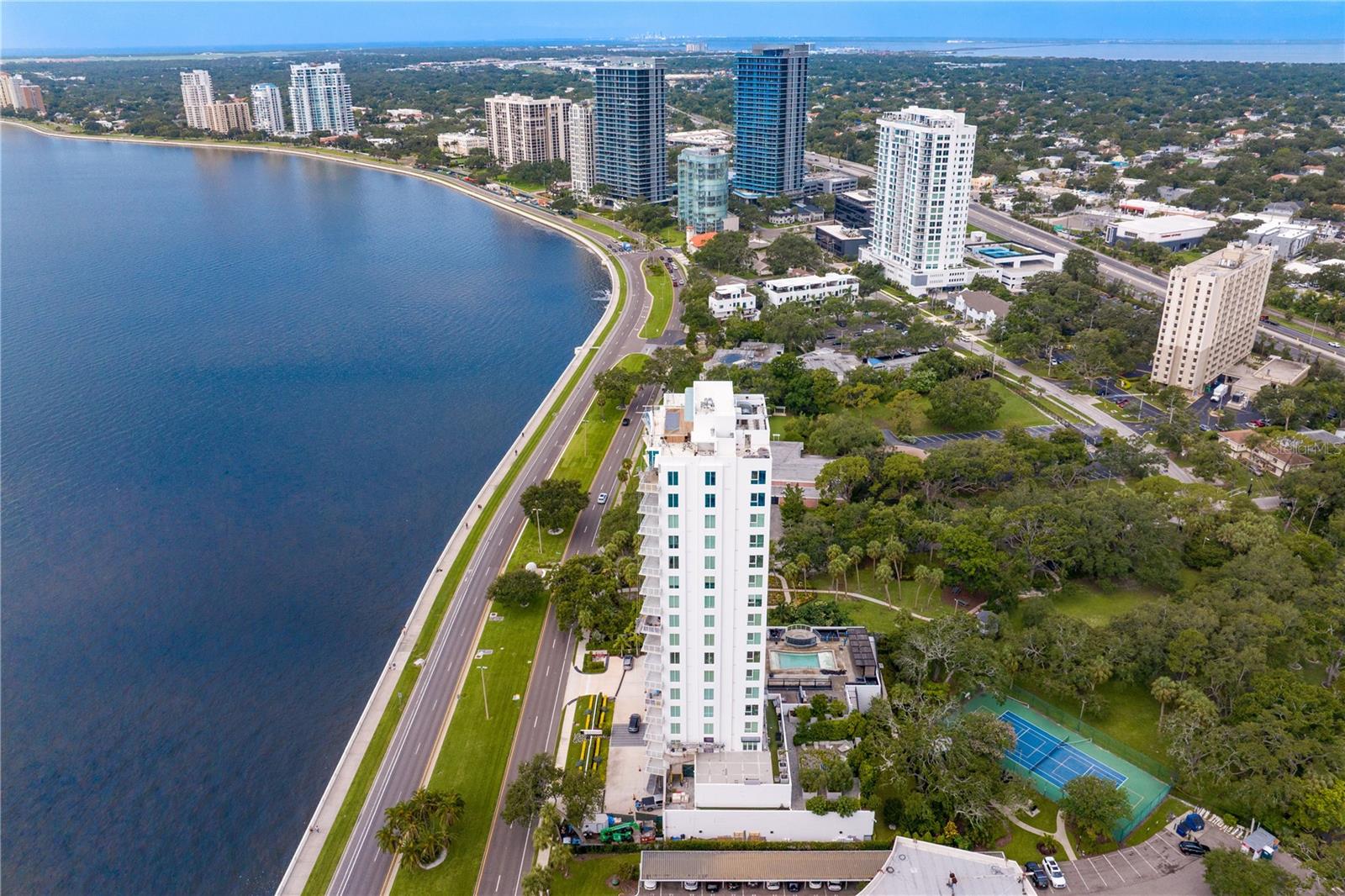 Image 90 of 93 For 2619 Bayshore Boulevard 1400
