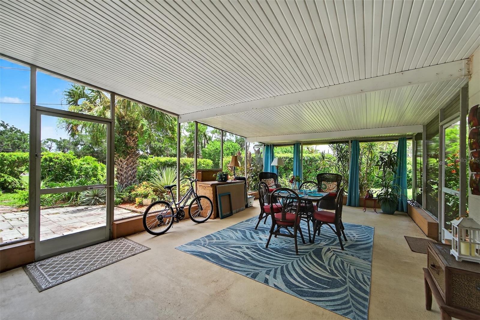 Image 36 of 57 For 4100 Narvarez Way S