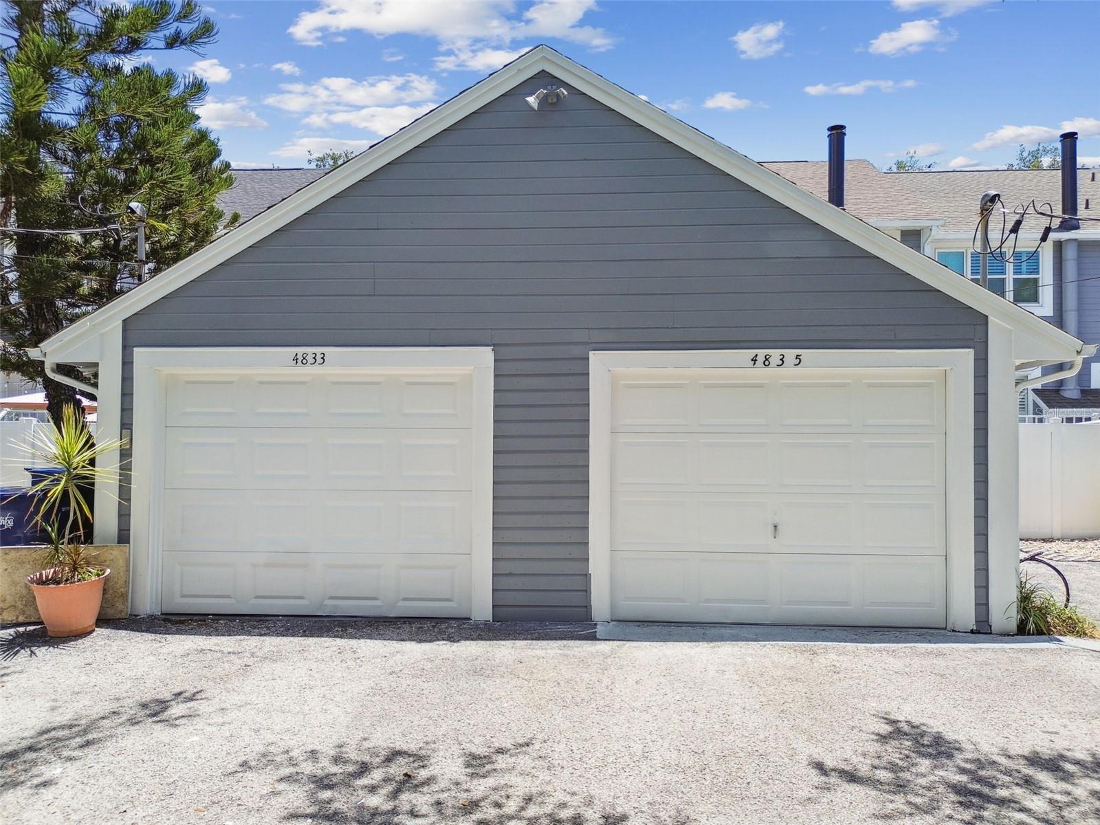 Image 42 of 51 For 4835 Flamingo Road