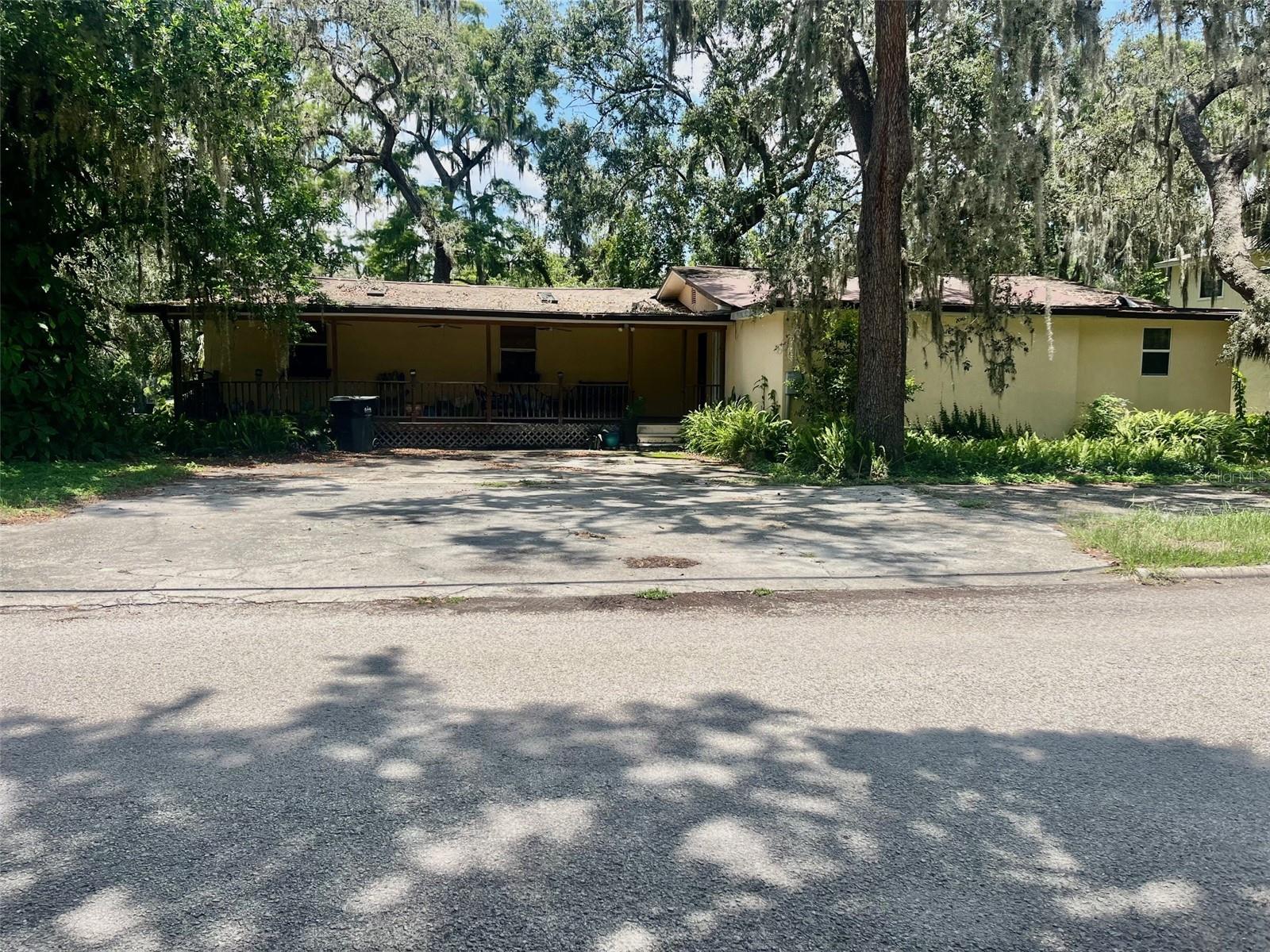Details for 12025 Riverhills Drive, TEMPLE TERRACE, FL 33617
