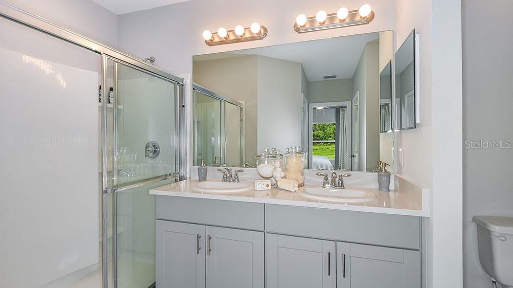 Listing photo id 11 for 12479 Whisk Court