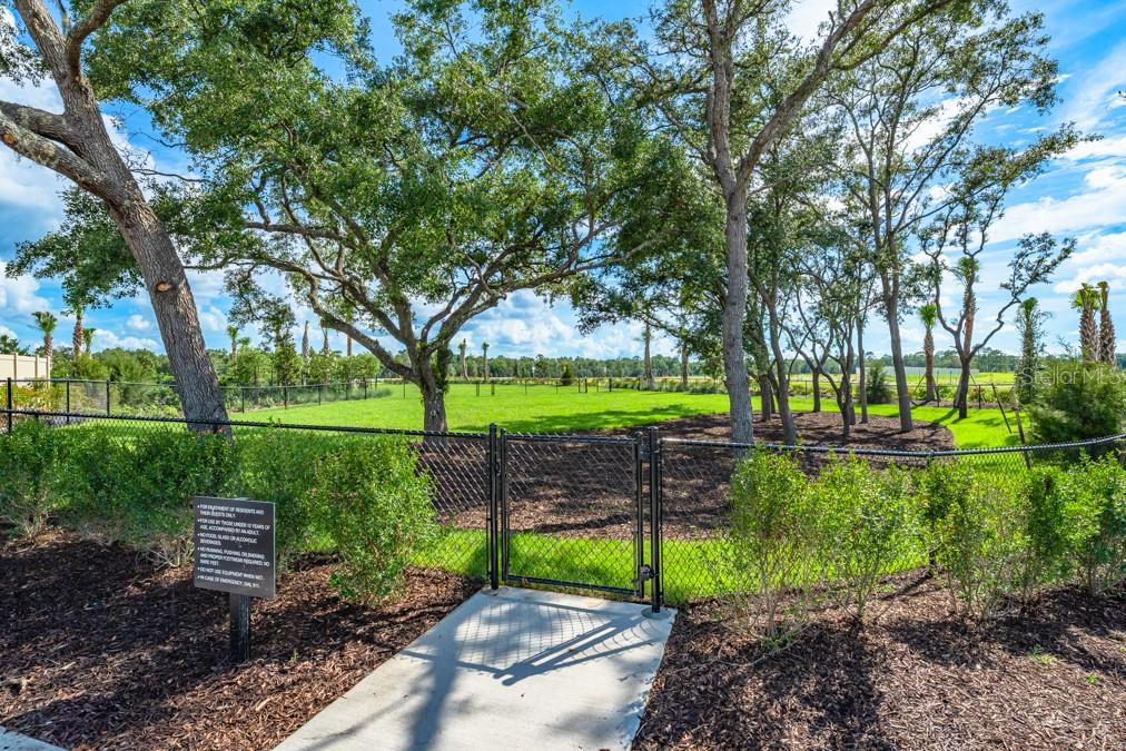 Listing photo id 25 for 12479 Whisk Court