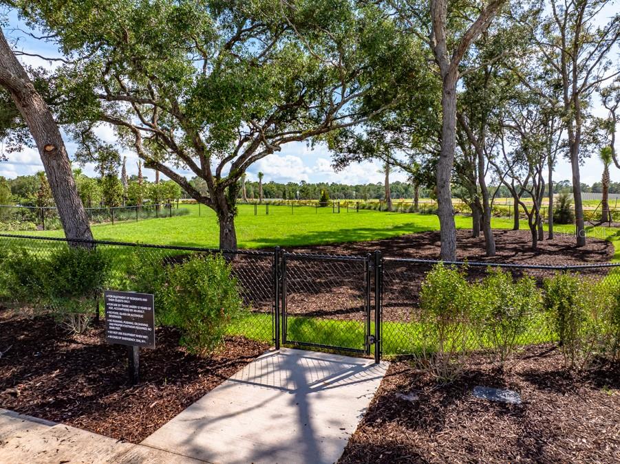 Listing photo id 26 for 12479 Whisk Court