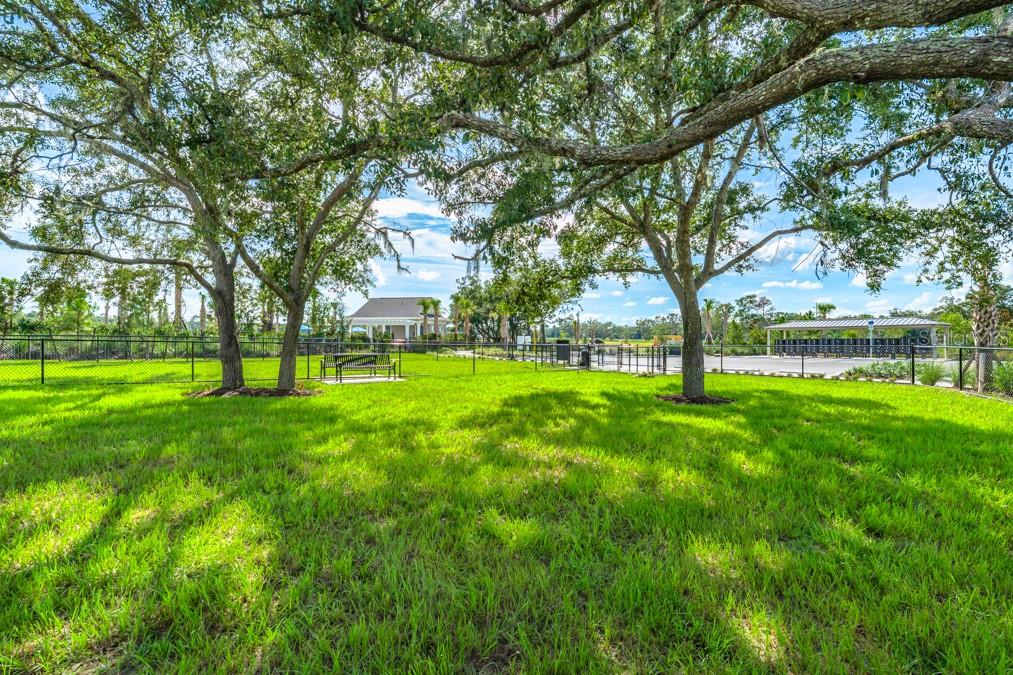 Listing photo id 28 for 12479 Whisk Court