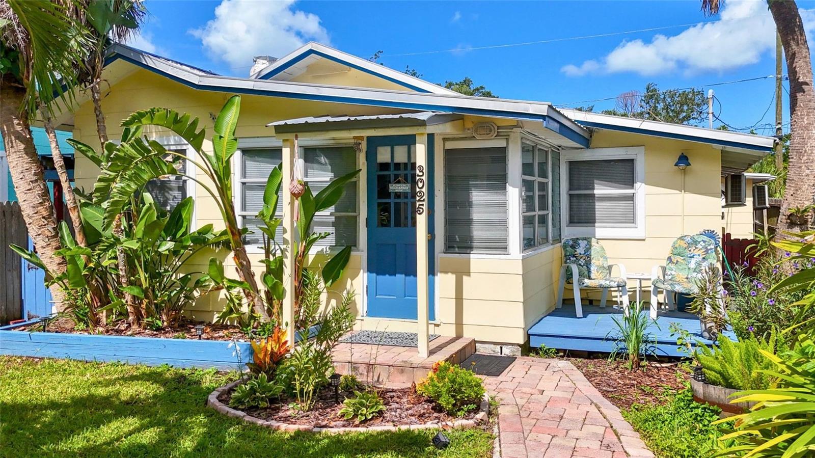 Listing photo id 3 for 3025 56th Street S
