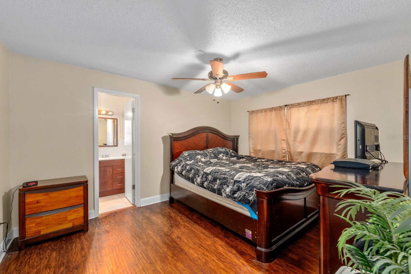 Image 10 of 20 For 1703 Cromwell Drive