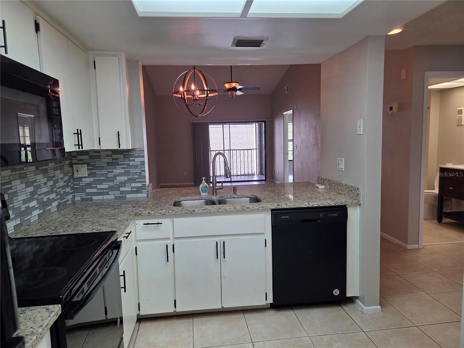Image 5 of 45 For 7808 Niagara Avenue 222