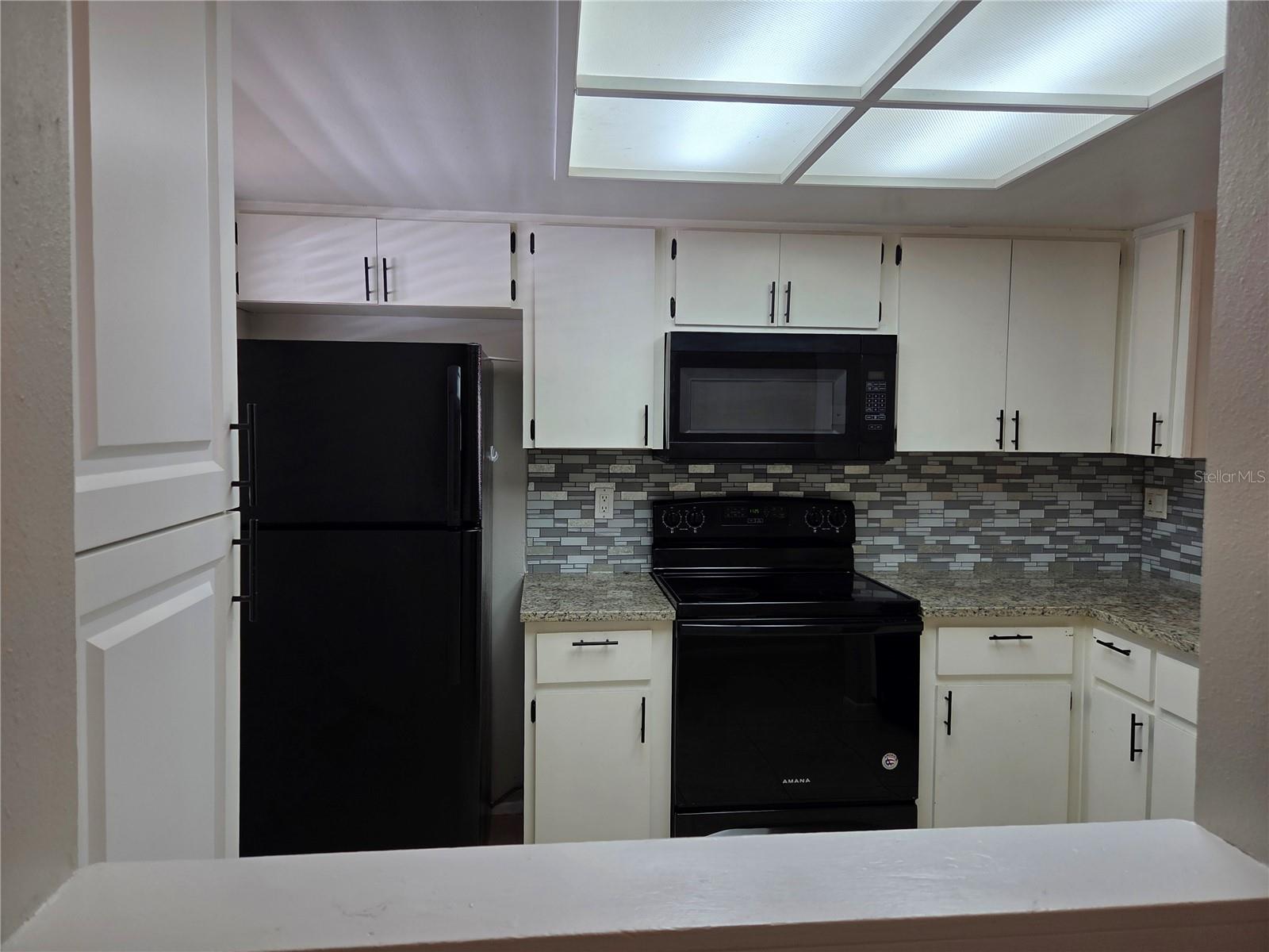 Image 7 of 45 For 7808 Niagara Avenue 222