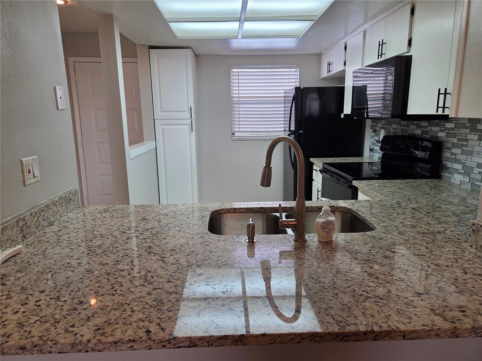 Image 9 of 45 For 7808 Niagara Avenue 222