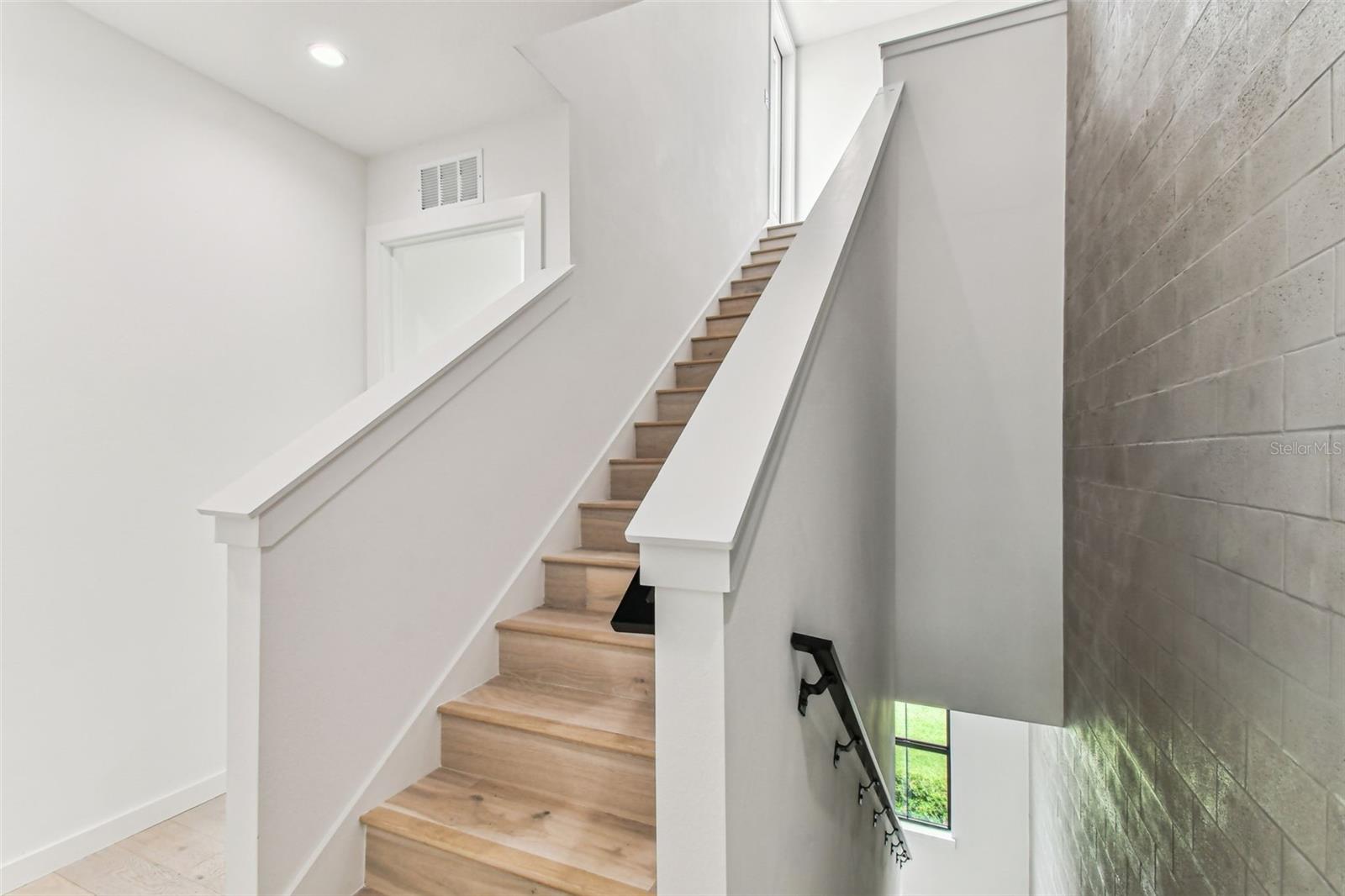 Image 43 of 61 For 1218 Kay Street 3