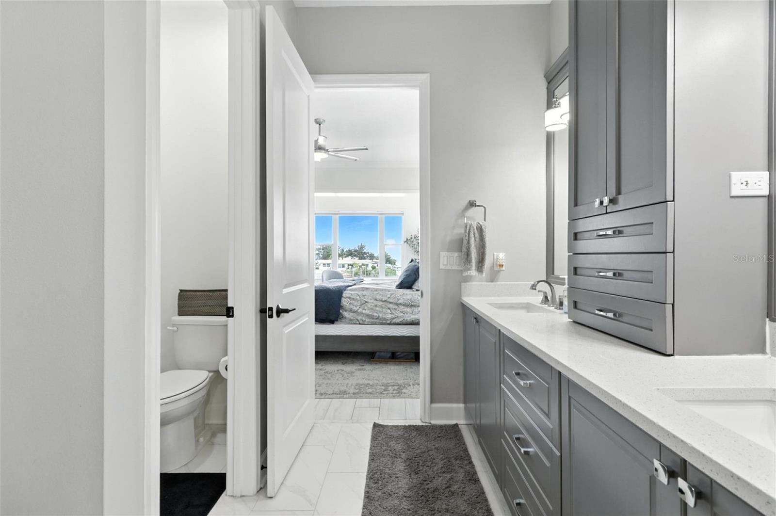 Image 41 of 66 For 406 Venetian Drive