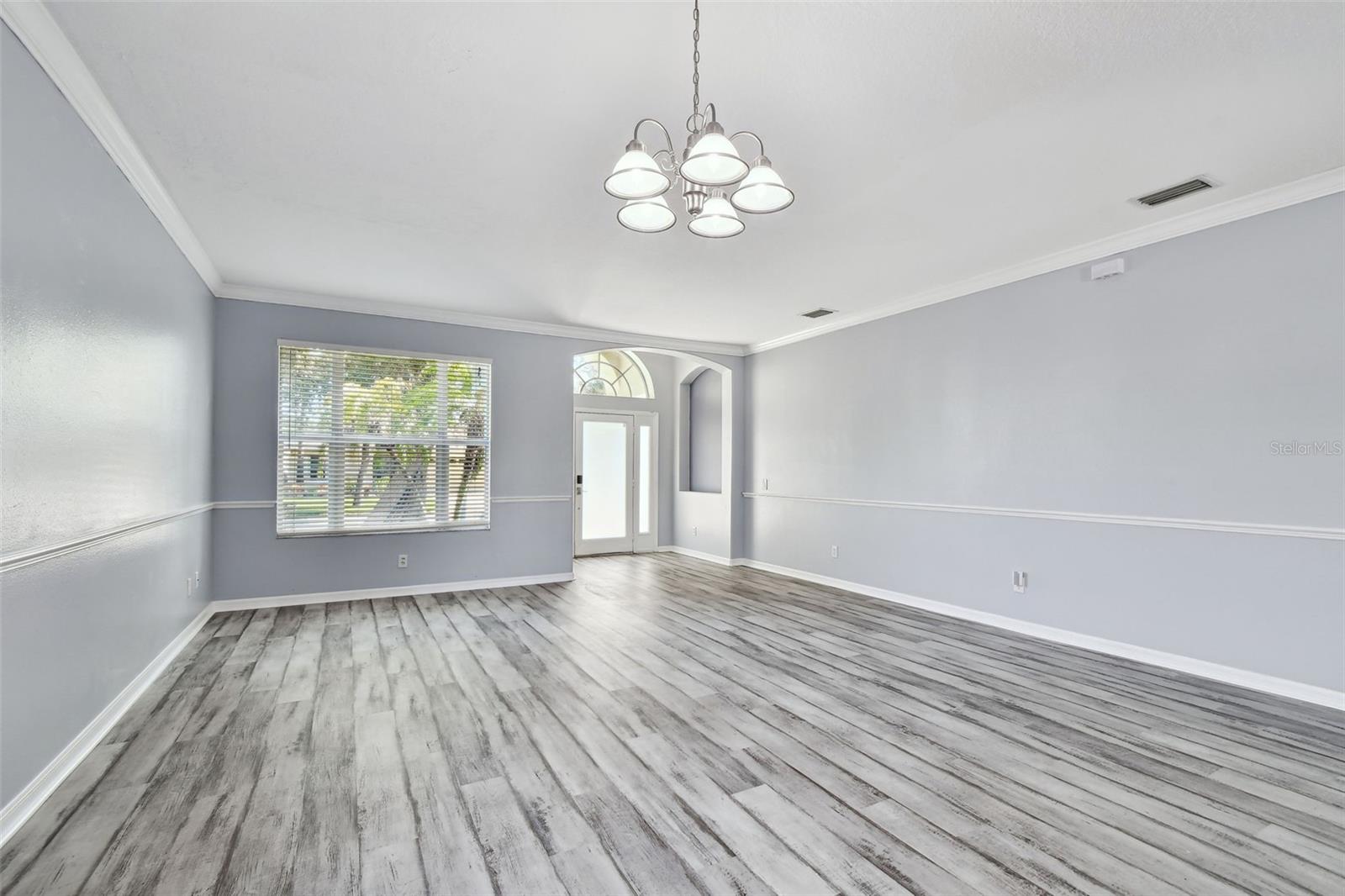 Image 14 of 54 For 19024 Fishermans Bend Drive