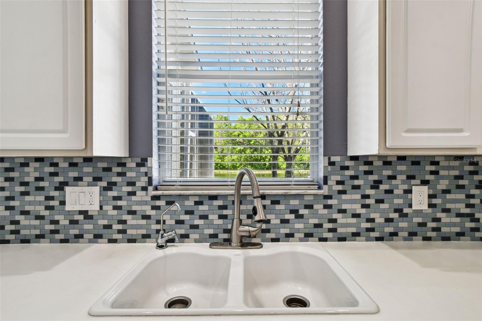 Image 19 of 54 For 19024 Fishermans Bend Drive