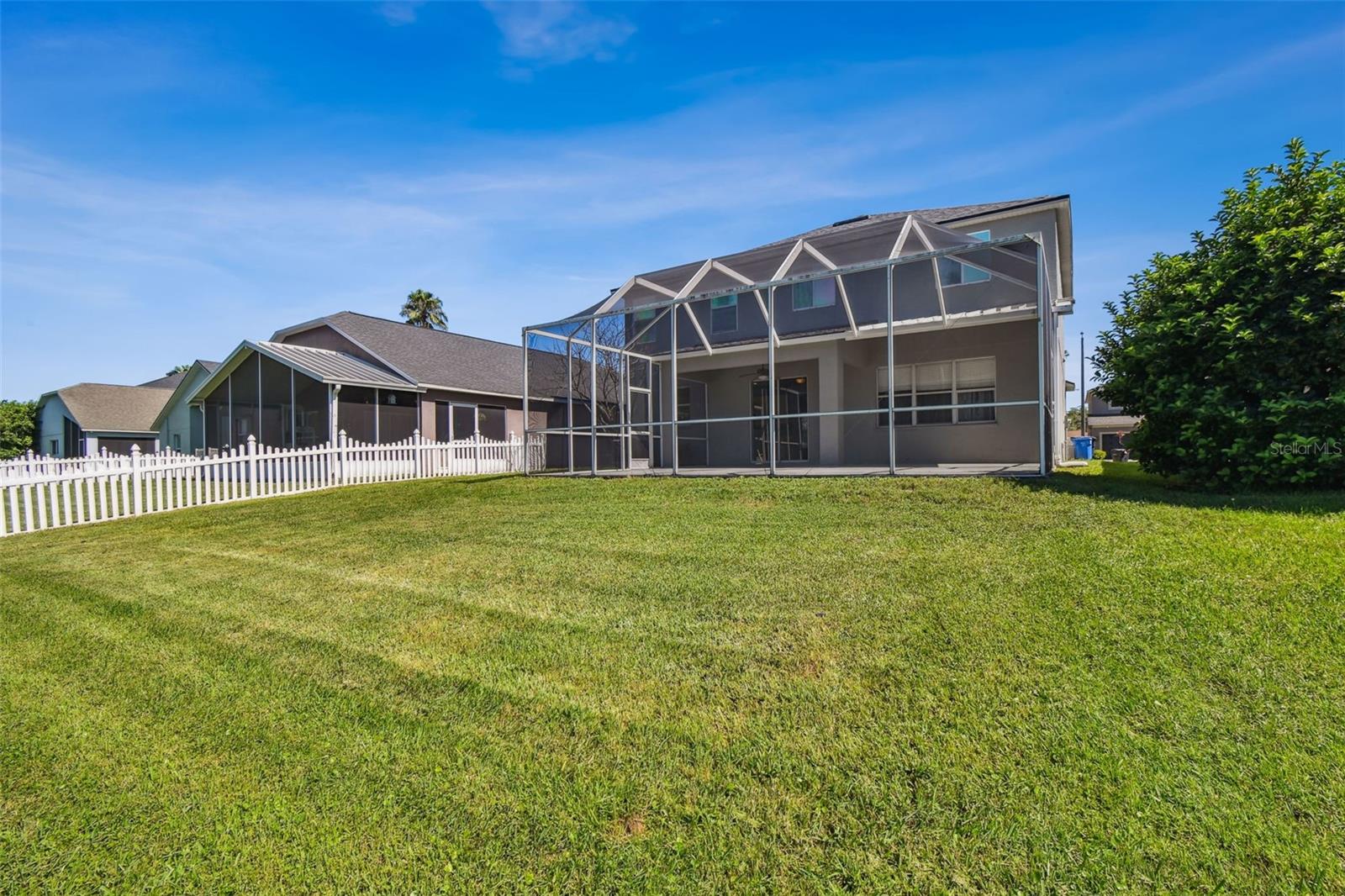 Image 4 of 54 For 19024 Fishermans Bend Drive