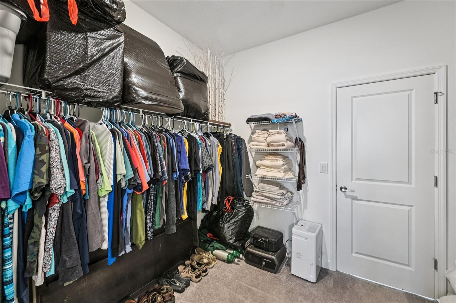 Image 20 of 72 For 17253 Star Banks Street 17253