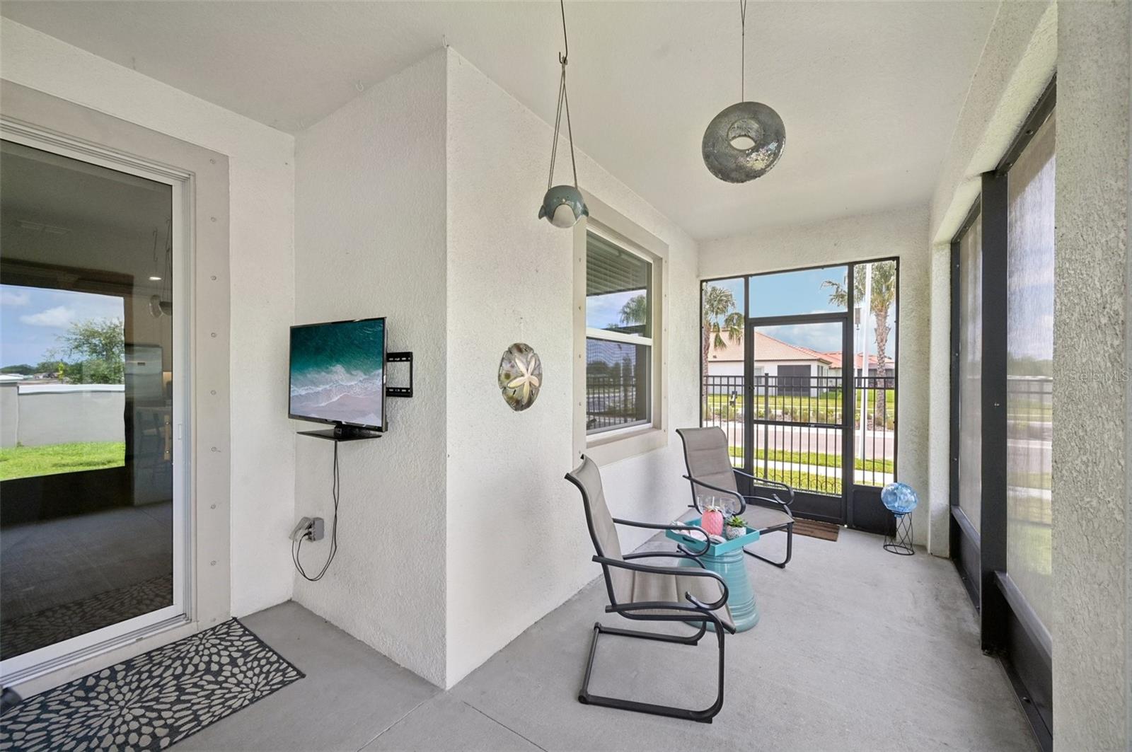 Image 31 of 72 For 17253 Star Banks Street 17253