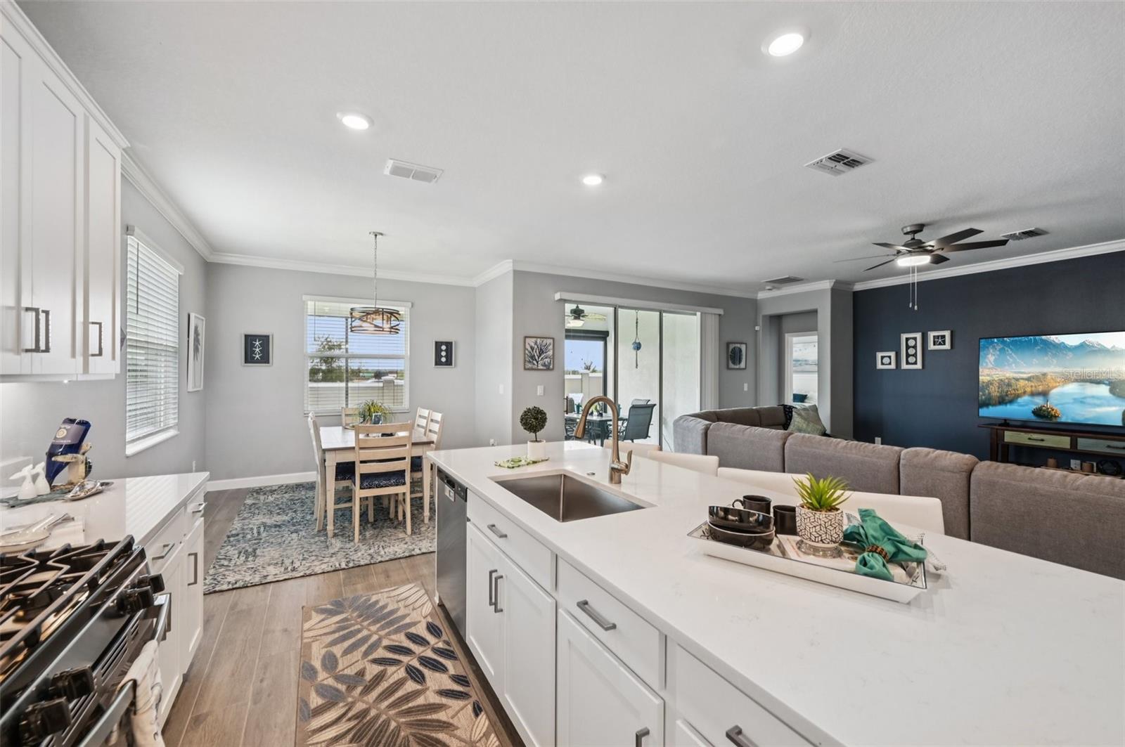 Image 7 of 72 For 17253 Star Banks Street 17253