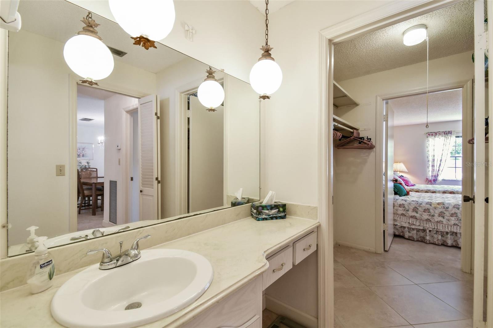 Image 16 of 53 For 701 Poinsettia Road 124