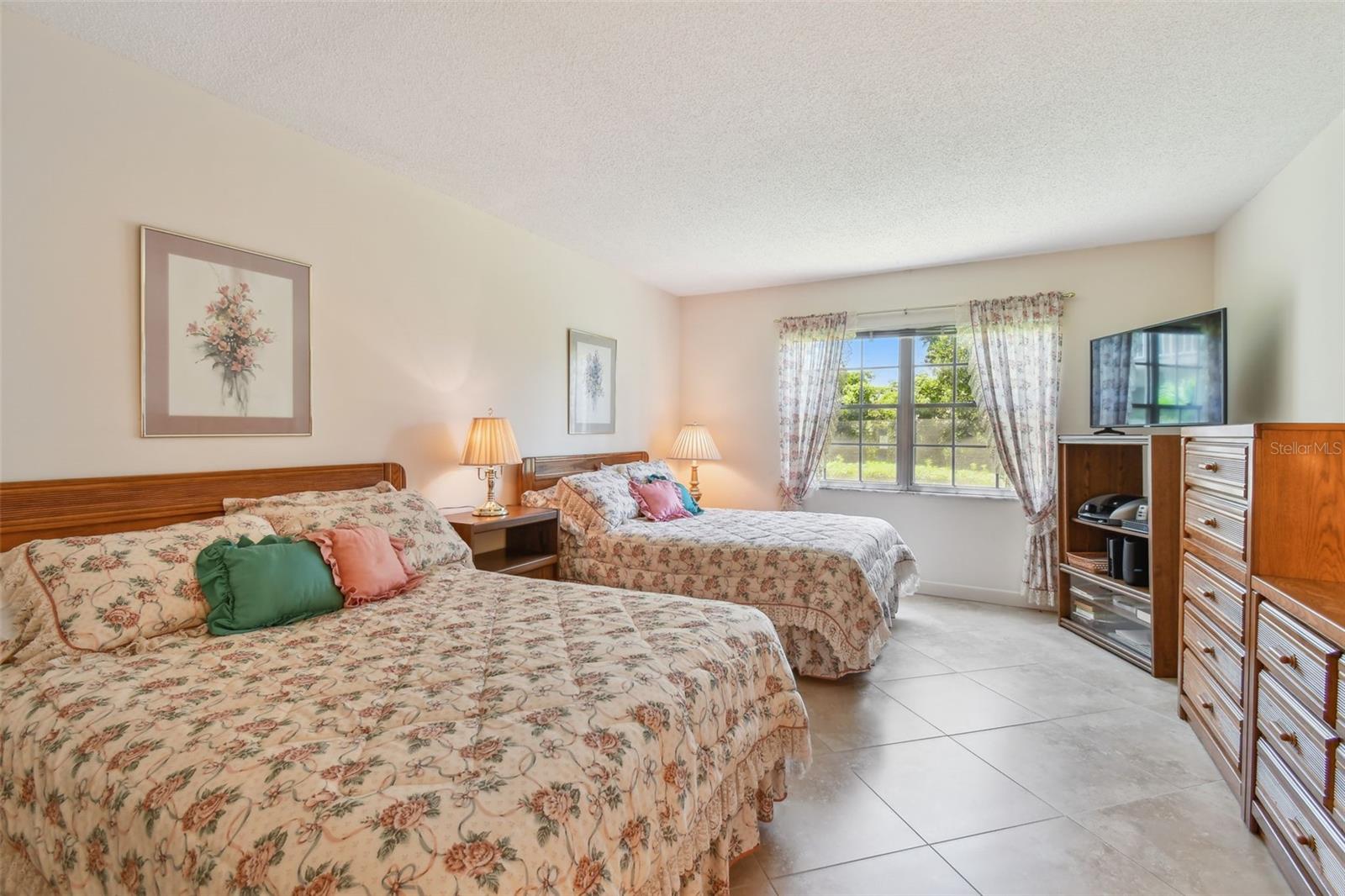Image 30 of 53 For 701 Poinsettia Road 124