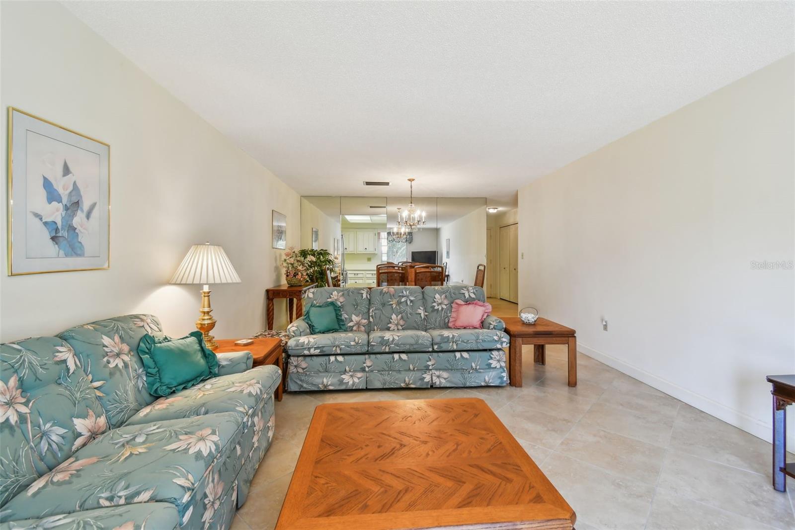 Image 32 of 53 For 701 Poinsettia Road 124