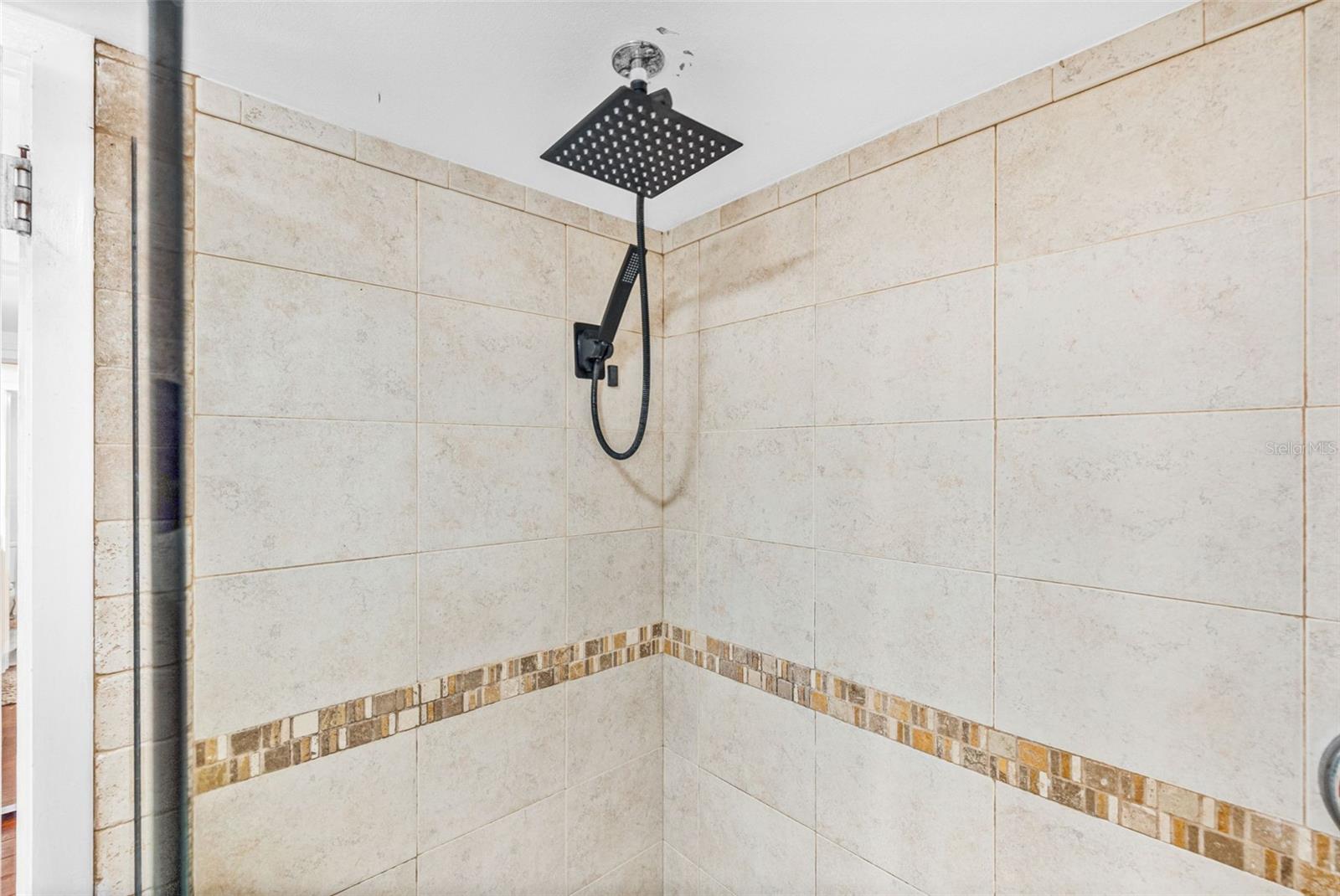 Image 13 of 23 For 13509 Palmwood Lane