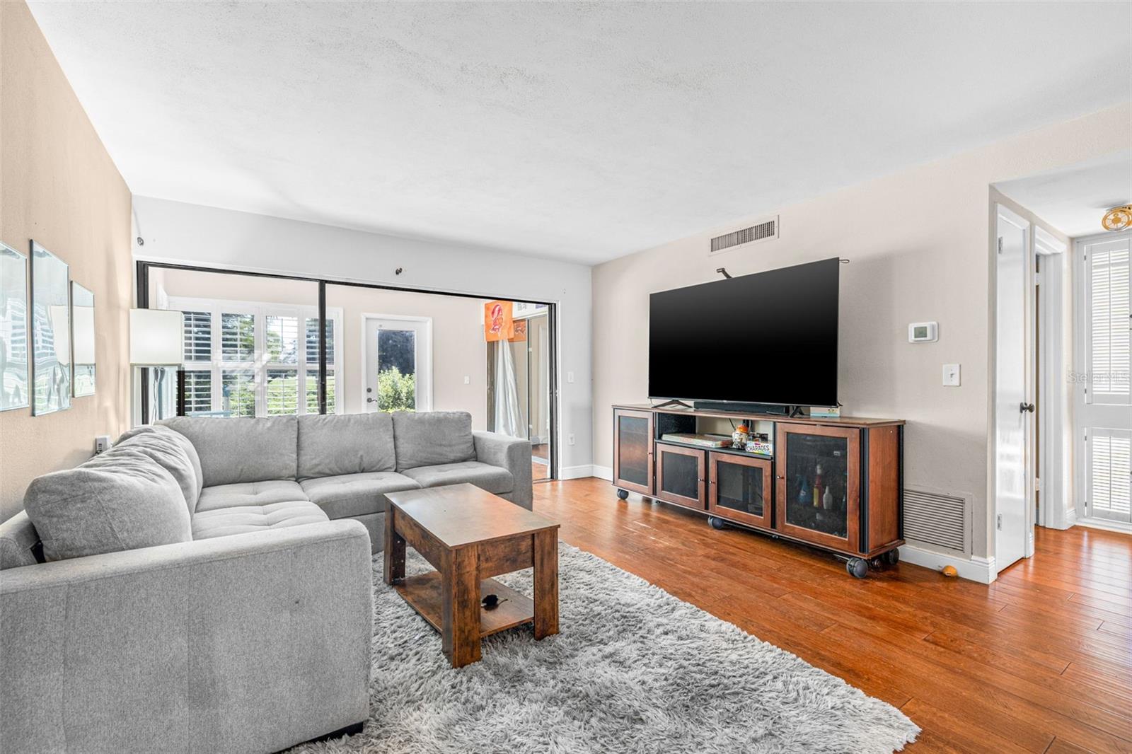 Image 4 of 23 For 13509 Palmwood Lane