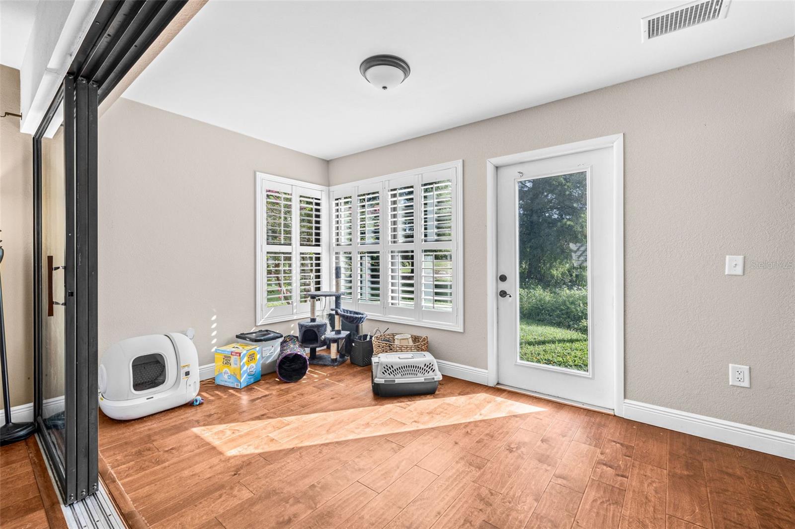 Image 5 of 23 For 13509 Palmwood Lane
