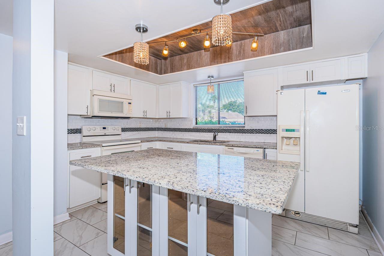 Image 15 of 93 For 10735 Village Club Circle N 104