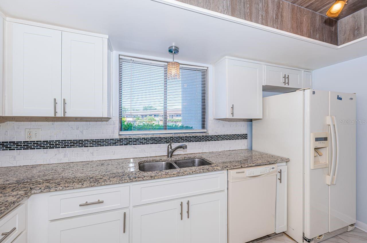 Image 19 of 93 For 10735 Village Club Circle N 104