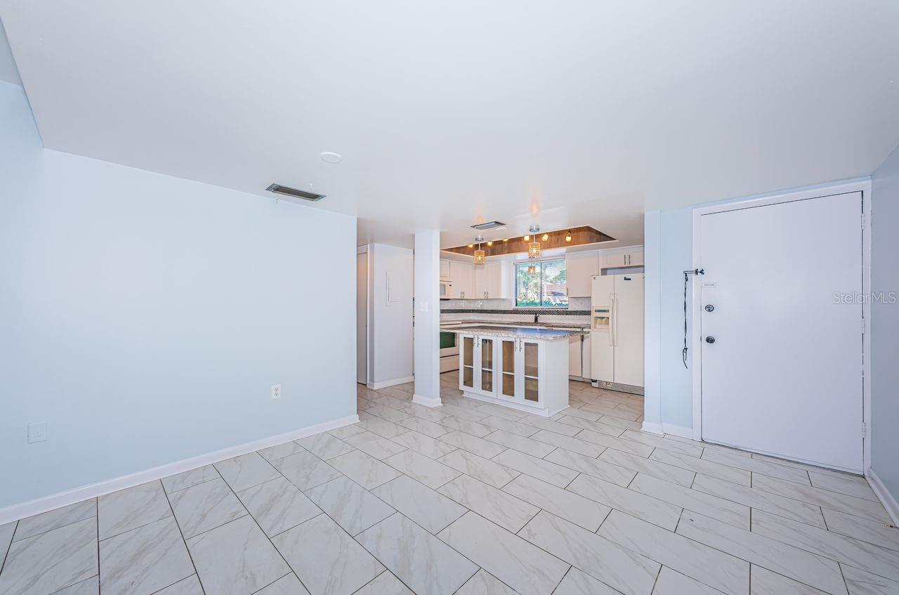 Image 21 of 93 For 10735 Village Club Circle N 104