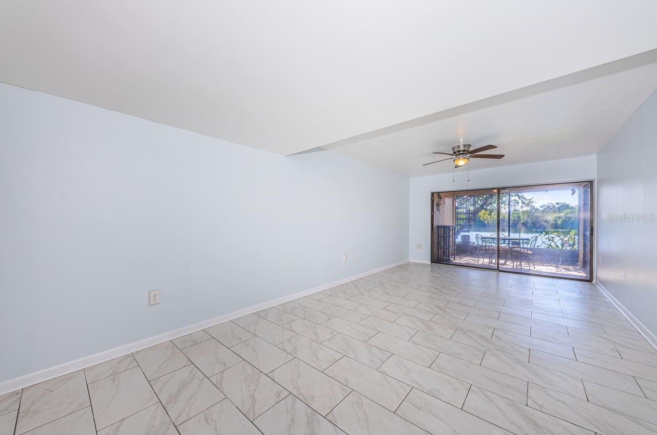 Image 25 of 93 For 10735 Village Club Circle N 104