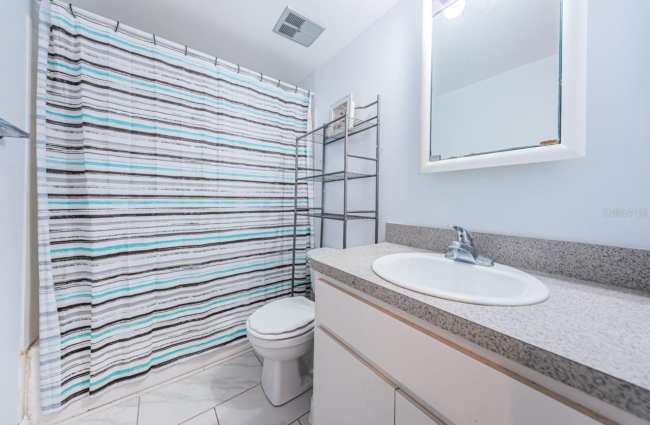 Image 39 of 93 For 10735 Village Club Circle N 104