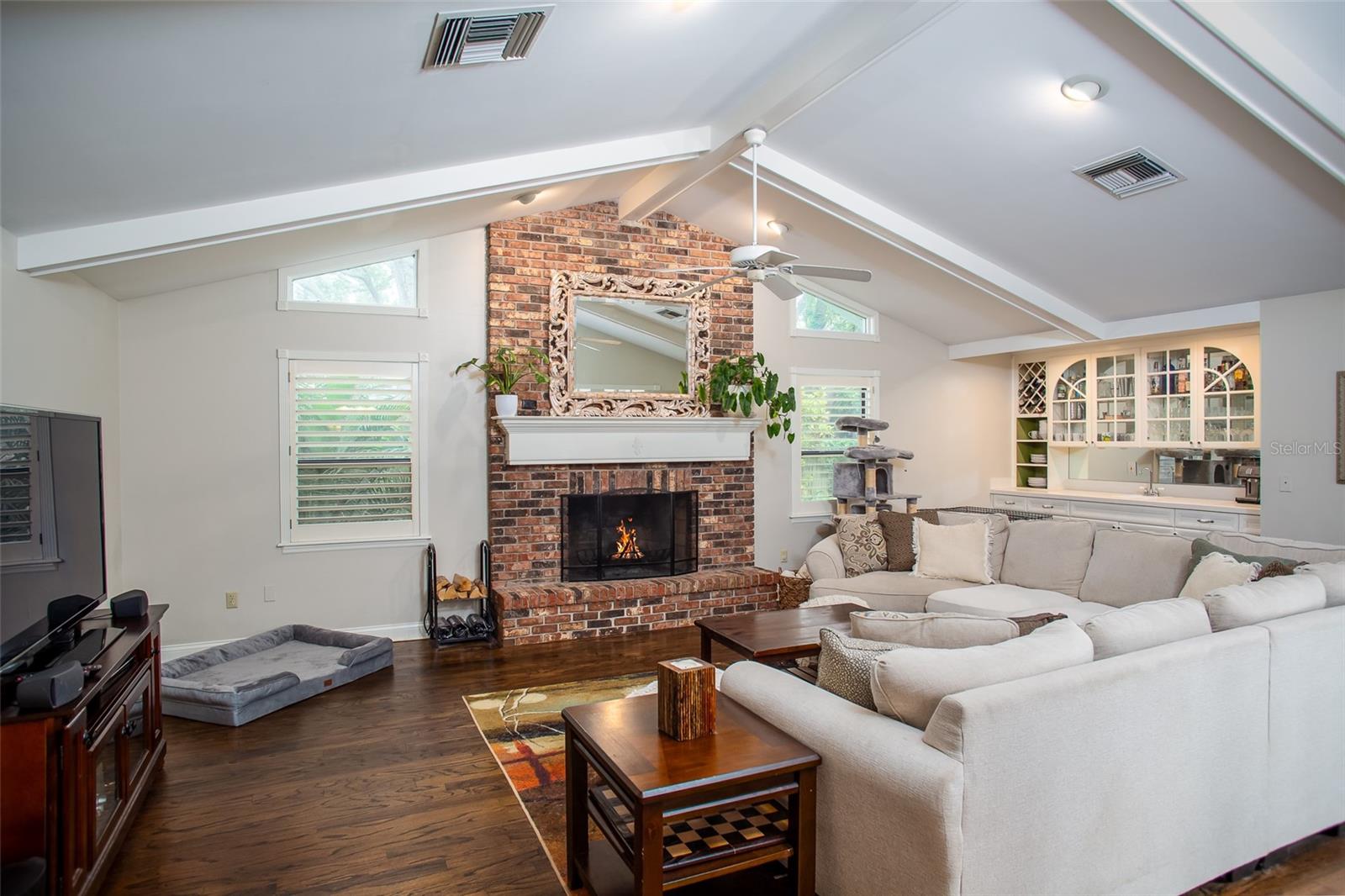 Image 13 of 40 For 2813 Anderson Drive S