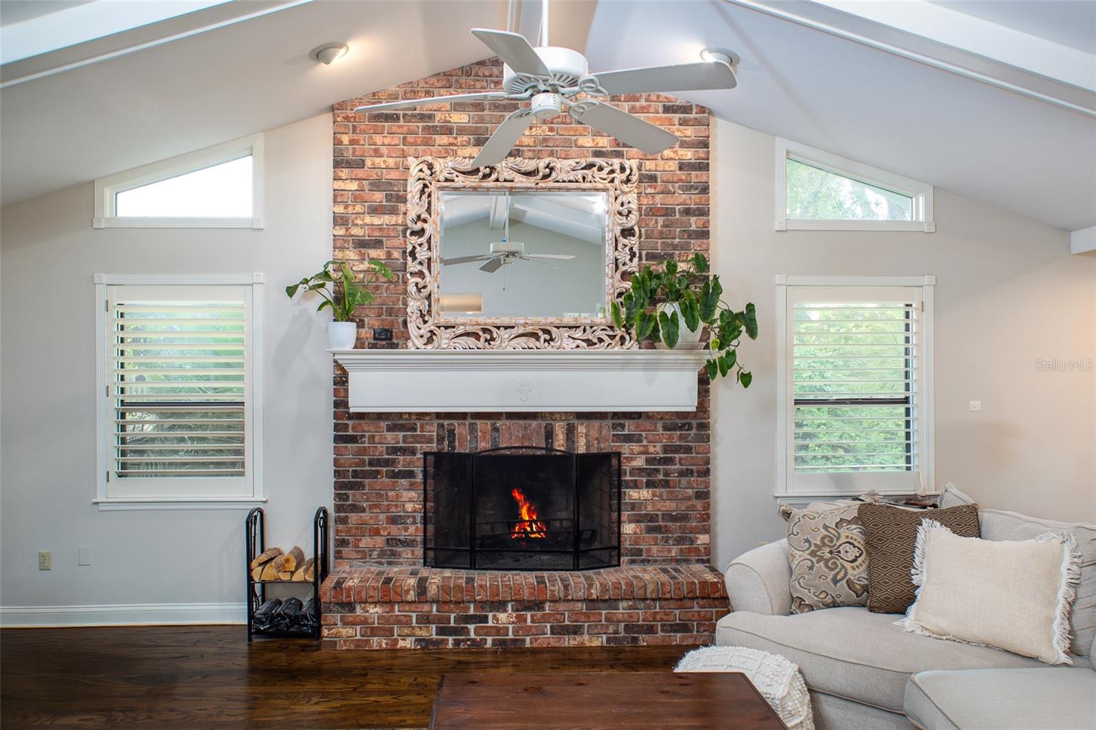 Image 16 of 40 For 2813 Anderson Drive S