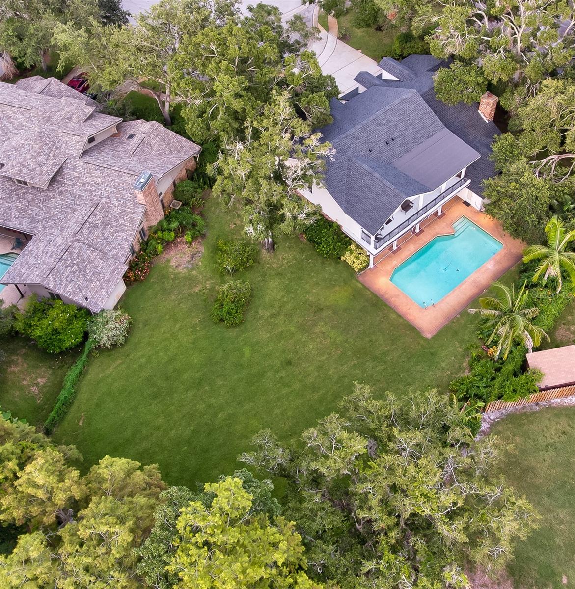 Image 2 of 40 For 2813 Anderson Drive S