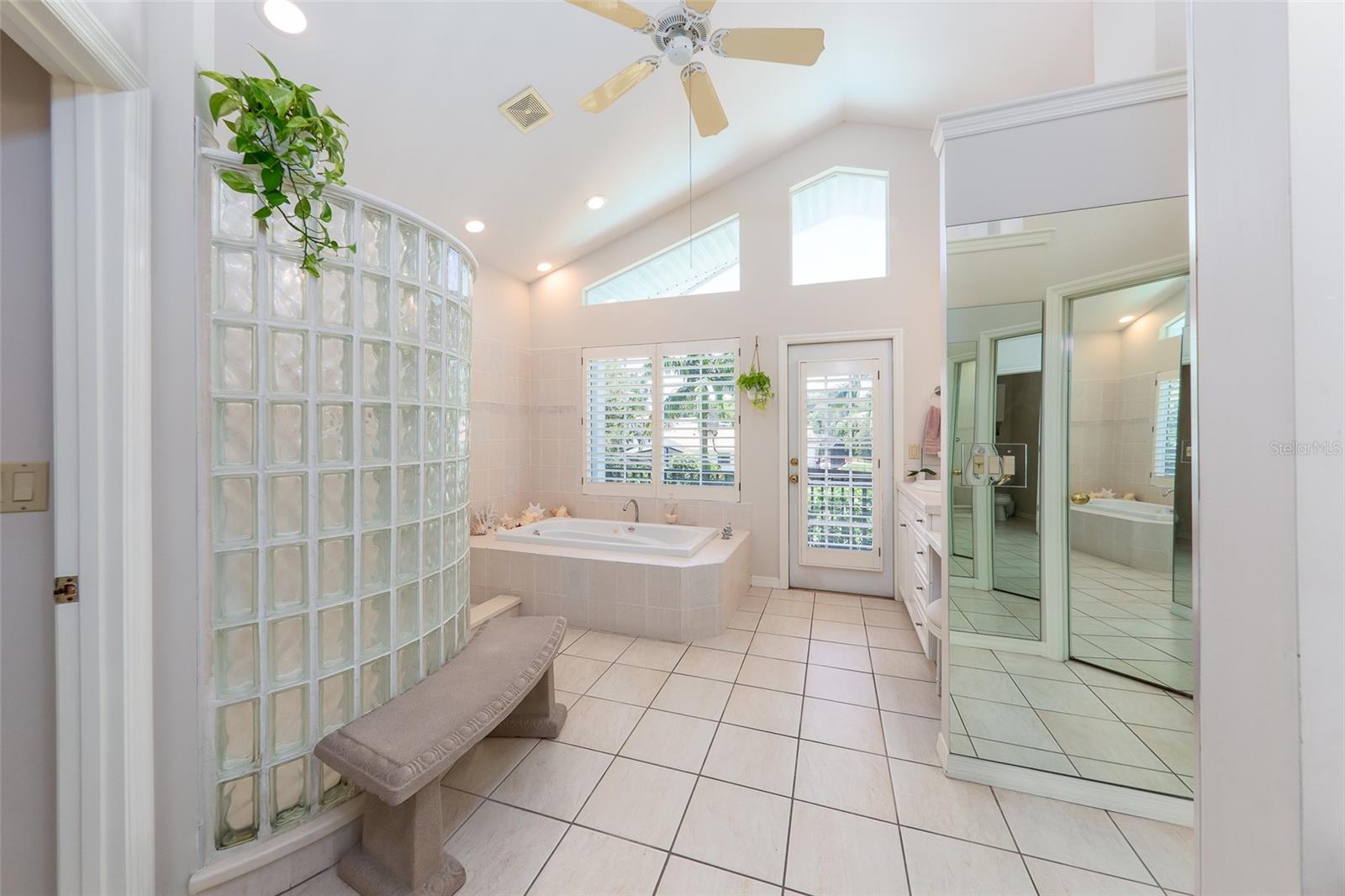 Image 31 of 40 For 2813 Anderson Drive S